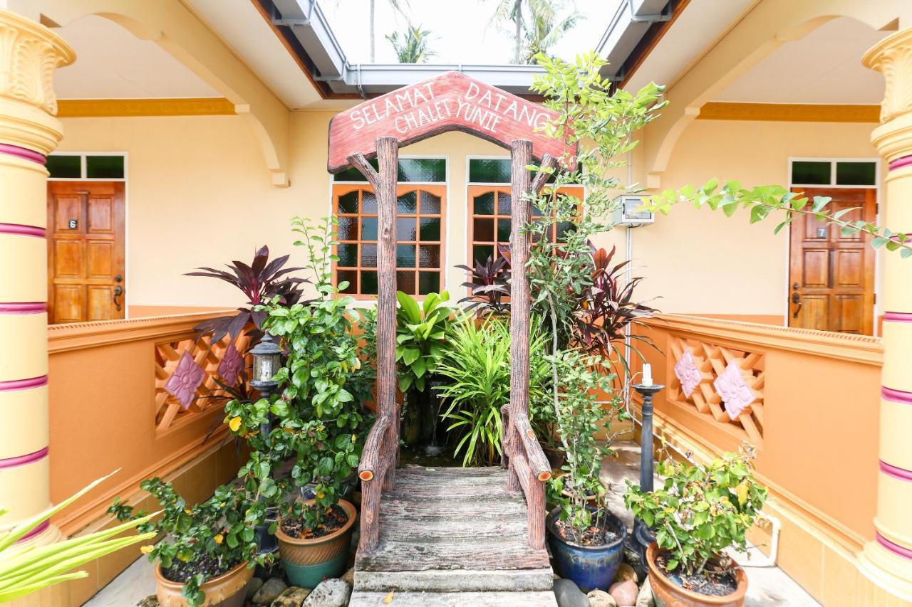 Oyo 89887 Chalet Yunie Marang Exterior foto